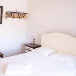 Collector's בית הארחה בראגה
