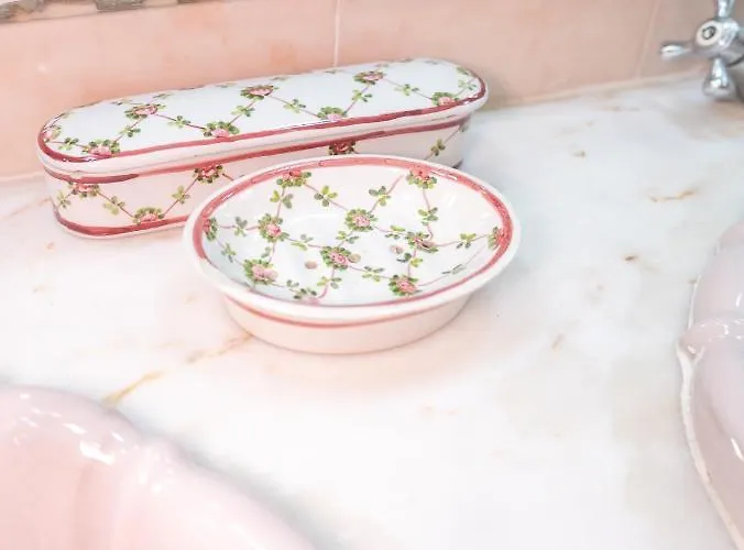 Collector's Guest house 3*