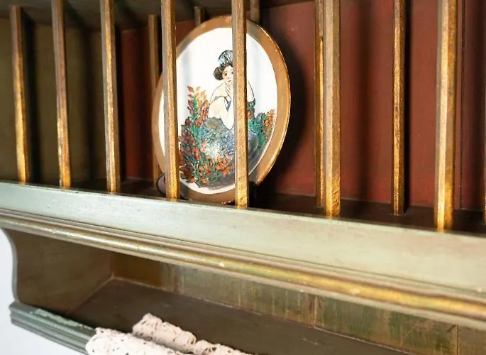 Collector's Guest house 3*